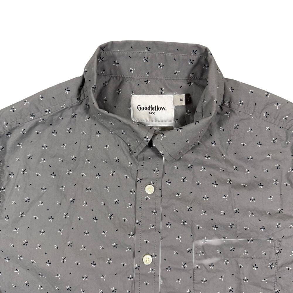Goodfellow & Co Button Up Shirt Mens Medium Gray Floral Print Short Sleeve